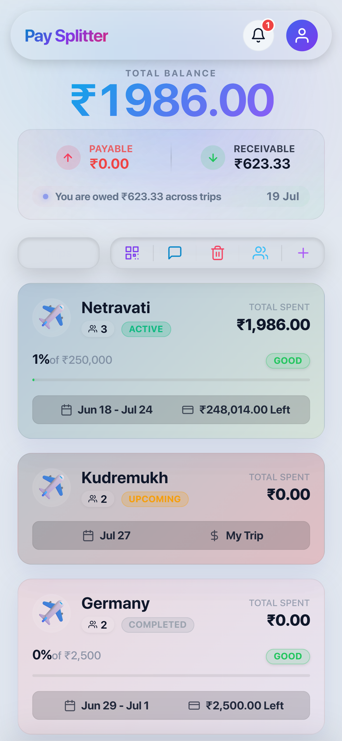 Screenshot 1 (Light)